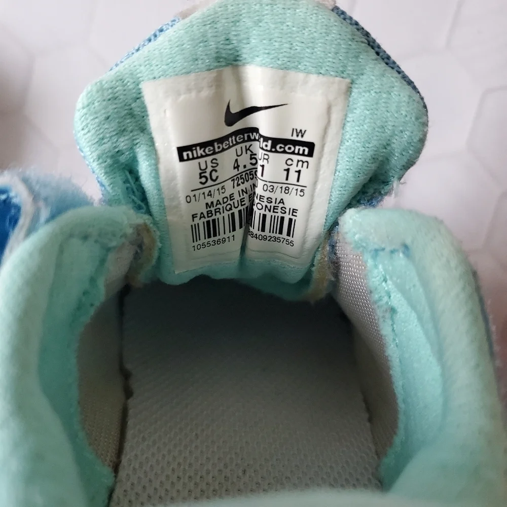 Nike Fusion x TDV Toddler‎ Girl 5 Blue Spot Dot No-Tie Sneaker Shoes